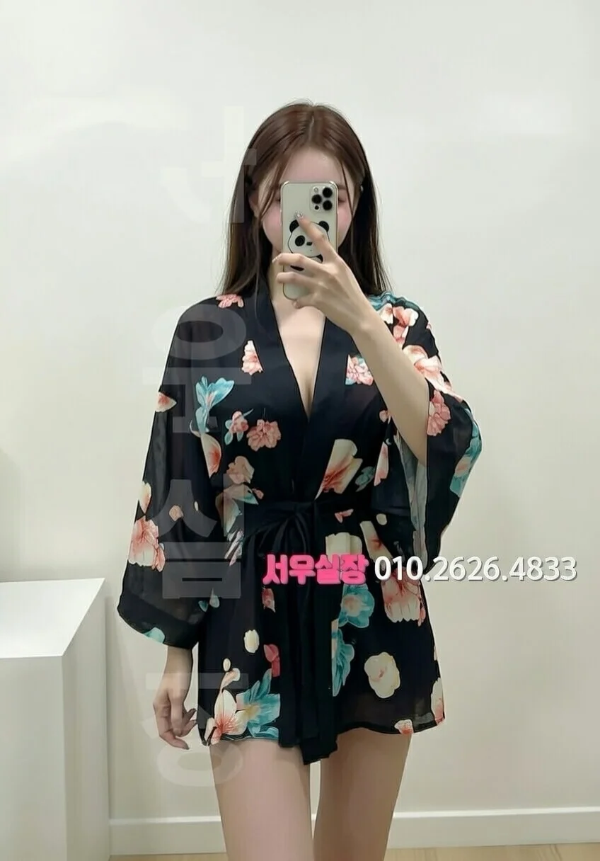 두정동 다국적노래클럽 프리미엄 라인업 10번 프로필